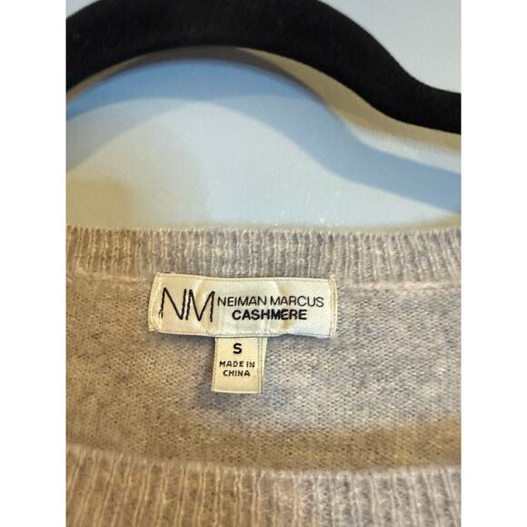 Neiman Marcus 100% Cashmere Floral Sweater – Size S - Picture 3 of 6